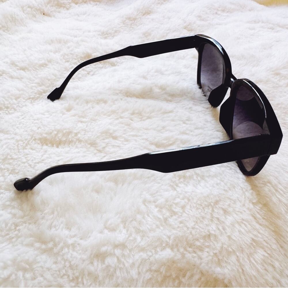 Oliver Black Oversized Chic Sunglasses - Picture 11 of 11